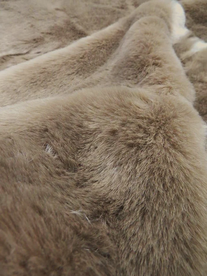 Short Shag (Teddy) Faux Fur - Image 14